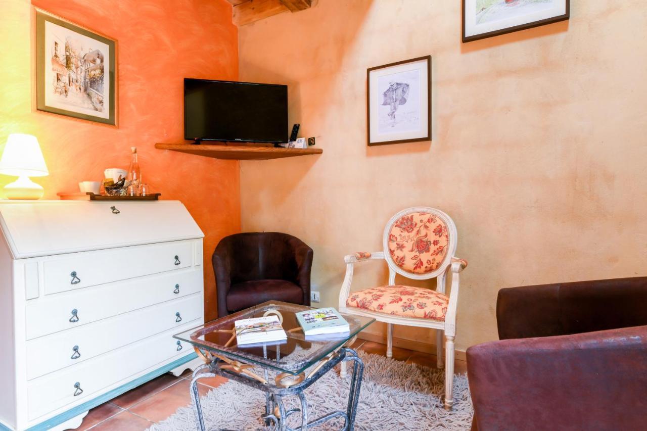 Отель Logis Le Relais Du Bastidou Beaumarches Экстерьер фото
