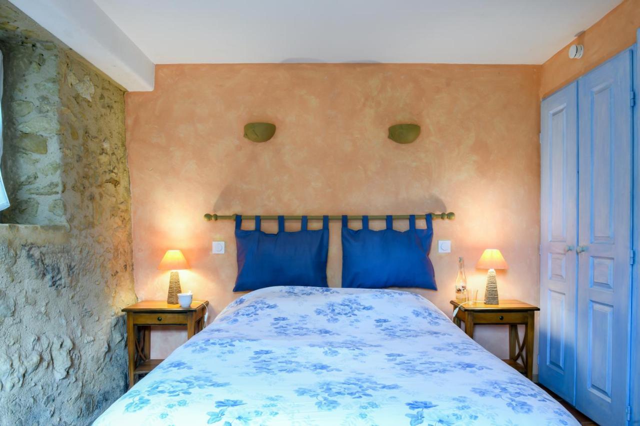 Отель Logis Le Relais Du Bastidou Beaumarches Экстерьер фото