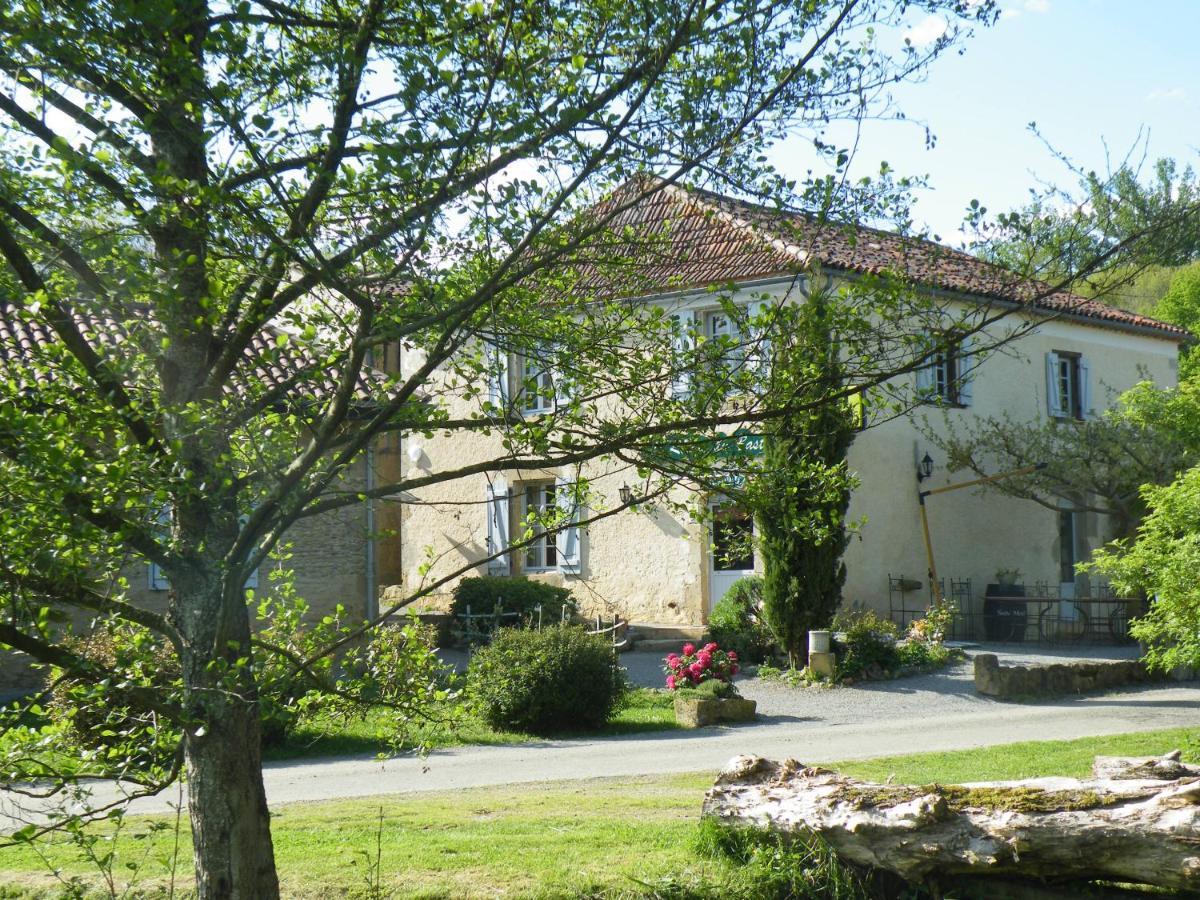 Отель Logis Le Relais Du Bastidou Beaumarches Экстерьер фото