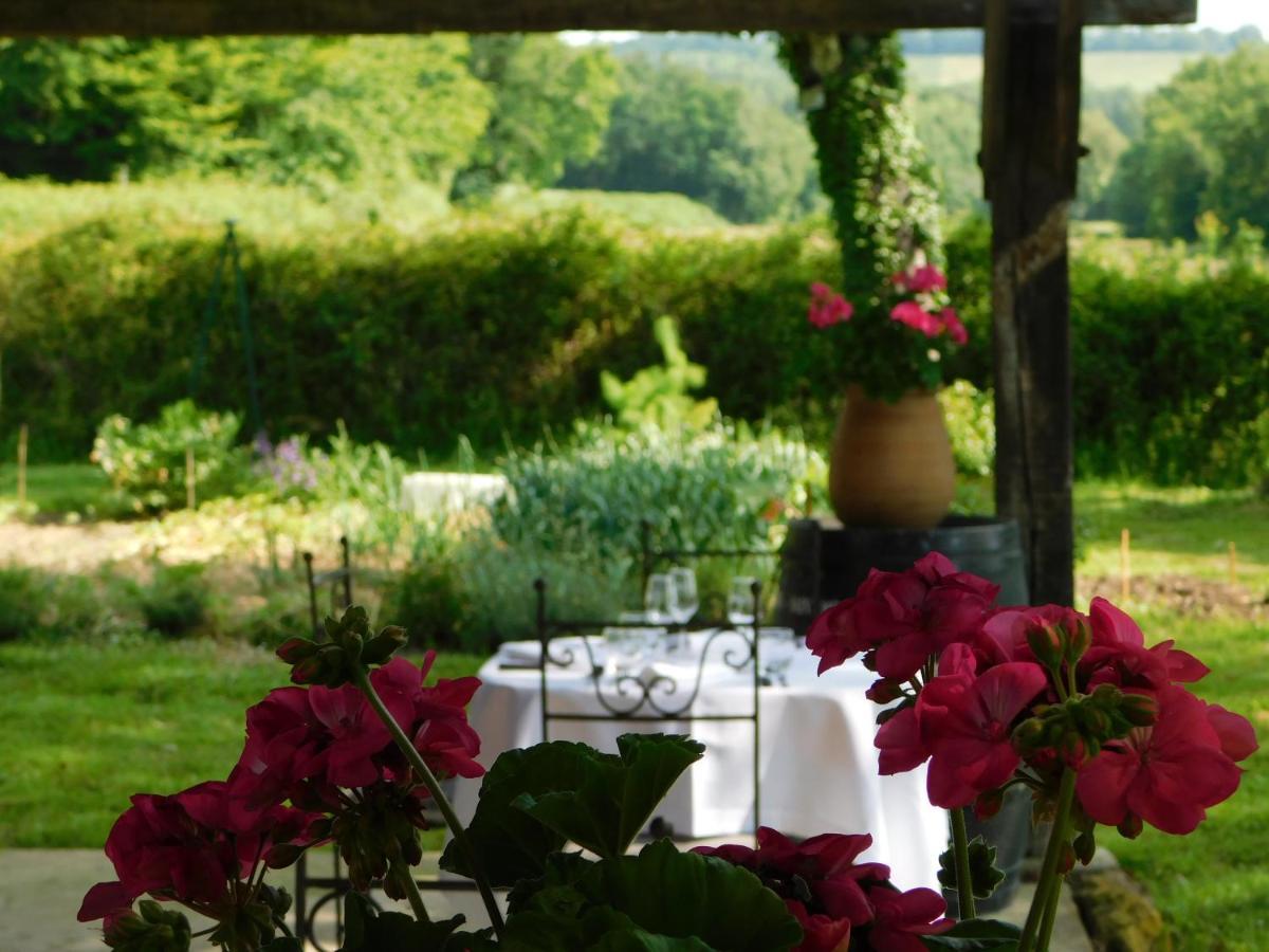 Отель Logis Le Relais Du Bastidou Beaumarches Экстерьер фото