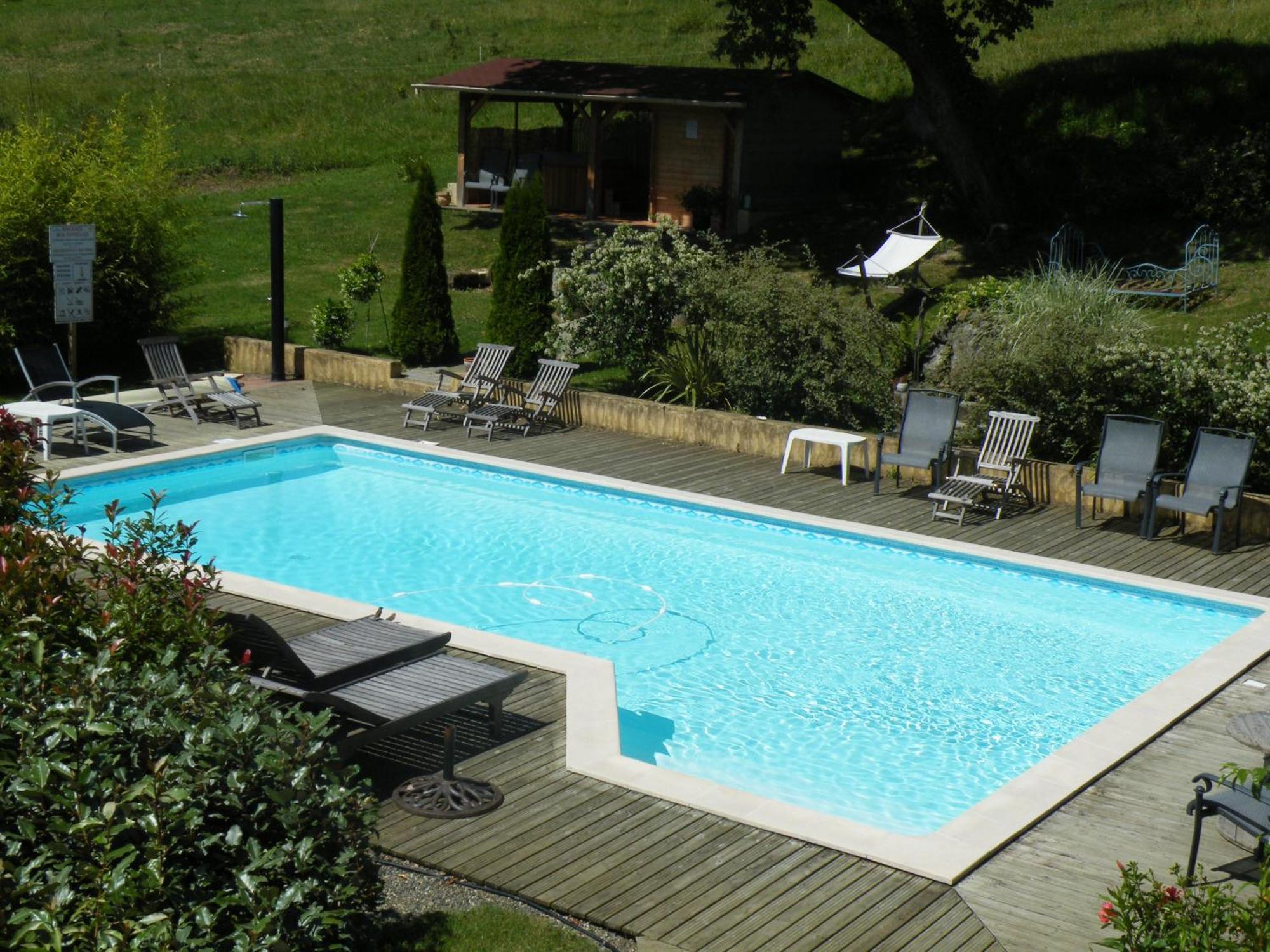 Отель Logis Le Relais Du Bastidou Beaumarches Экстерьер фото