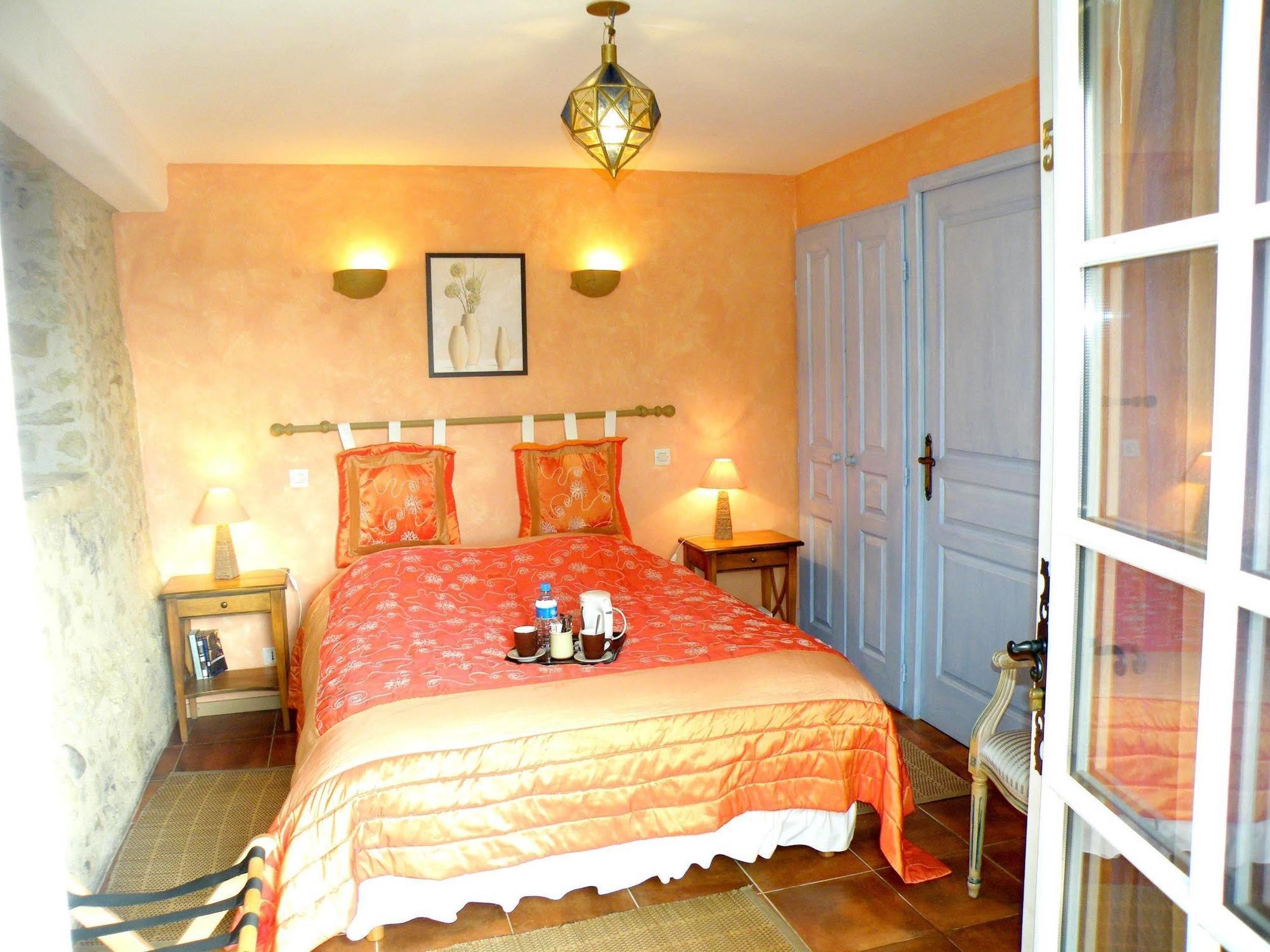Отель Logis Le Relais Du Bastidou Beaumarches Экстерьер фото